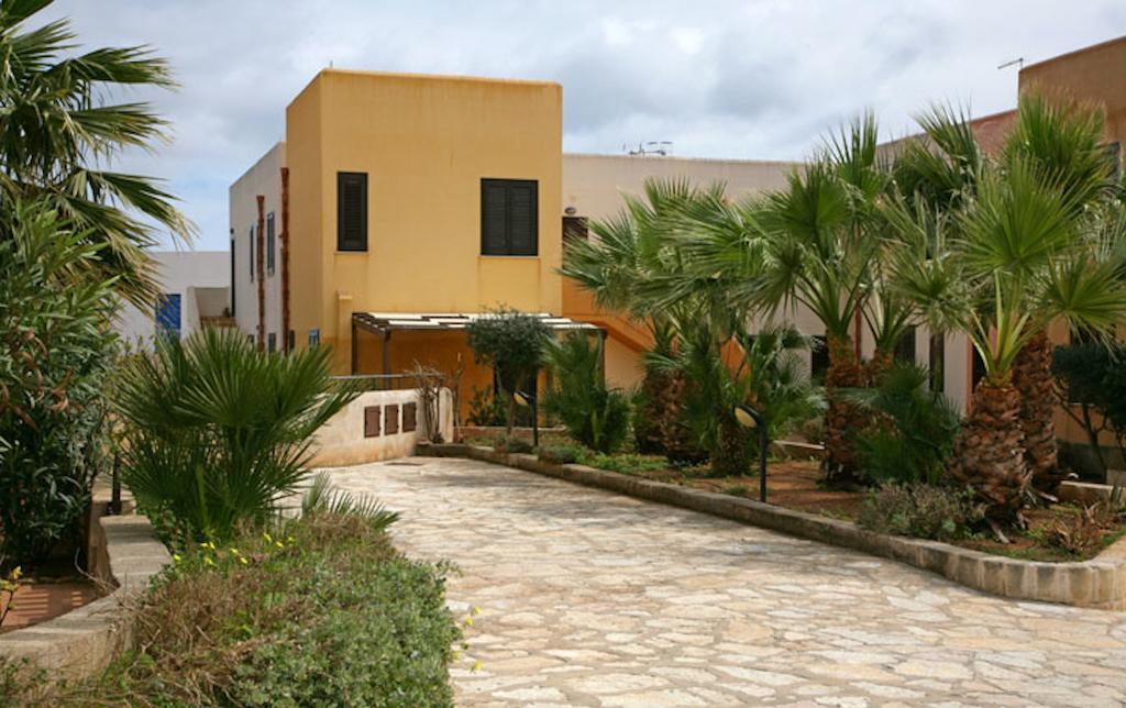 Residence Favonio Фавиньяна Экстерьер фото